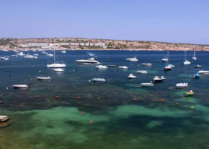 アパート Mel 1 2bed Seaview In Ghadira By Homely メーリッハ